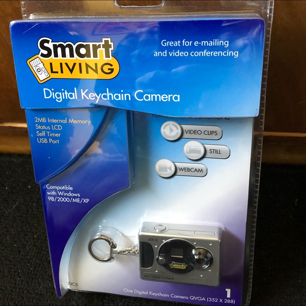 Digital keychain camera new still in plastic case